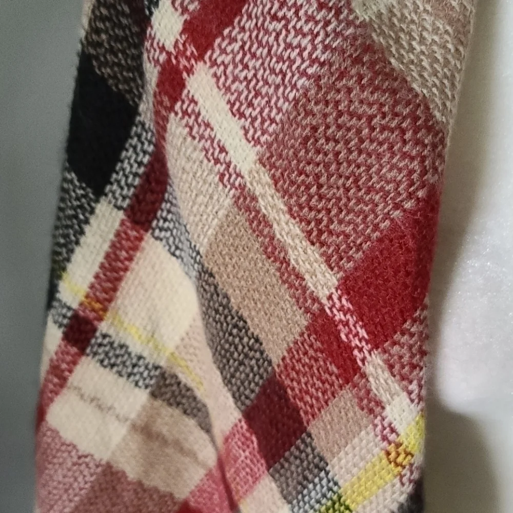 Black, red, & tan plaid square blanket scarf NWOT